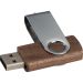 USB-Stick aus edlem Walnussholz, 8 GB Speicher, personalisierter Lasergravur auf Metallclip, stilvoll und funktional.