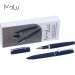 Elegantes Schreibset mit blauschreibendem Kugelschreiber und Rollerball aus recyceltem Edelstahl mit griffiger Rubber-Oberfläche und Gun-Metal-Akzenten. Graviertes MoLu-Logo und dezente Werbeanbringung neben dem Clip – stilvoll, hochwertig, ideal als Gesc