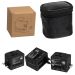 Hochwertiger Reiseadapter mit gummierter Oberfläche und Etui, ideal für weltweite Nutzung und USB-Laden - perfekt für Globetrotter.