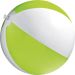 Strandball in Weiß und Apfelgrün mit individueller Werbung - Frische und Spaß am Strand